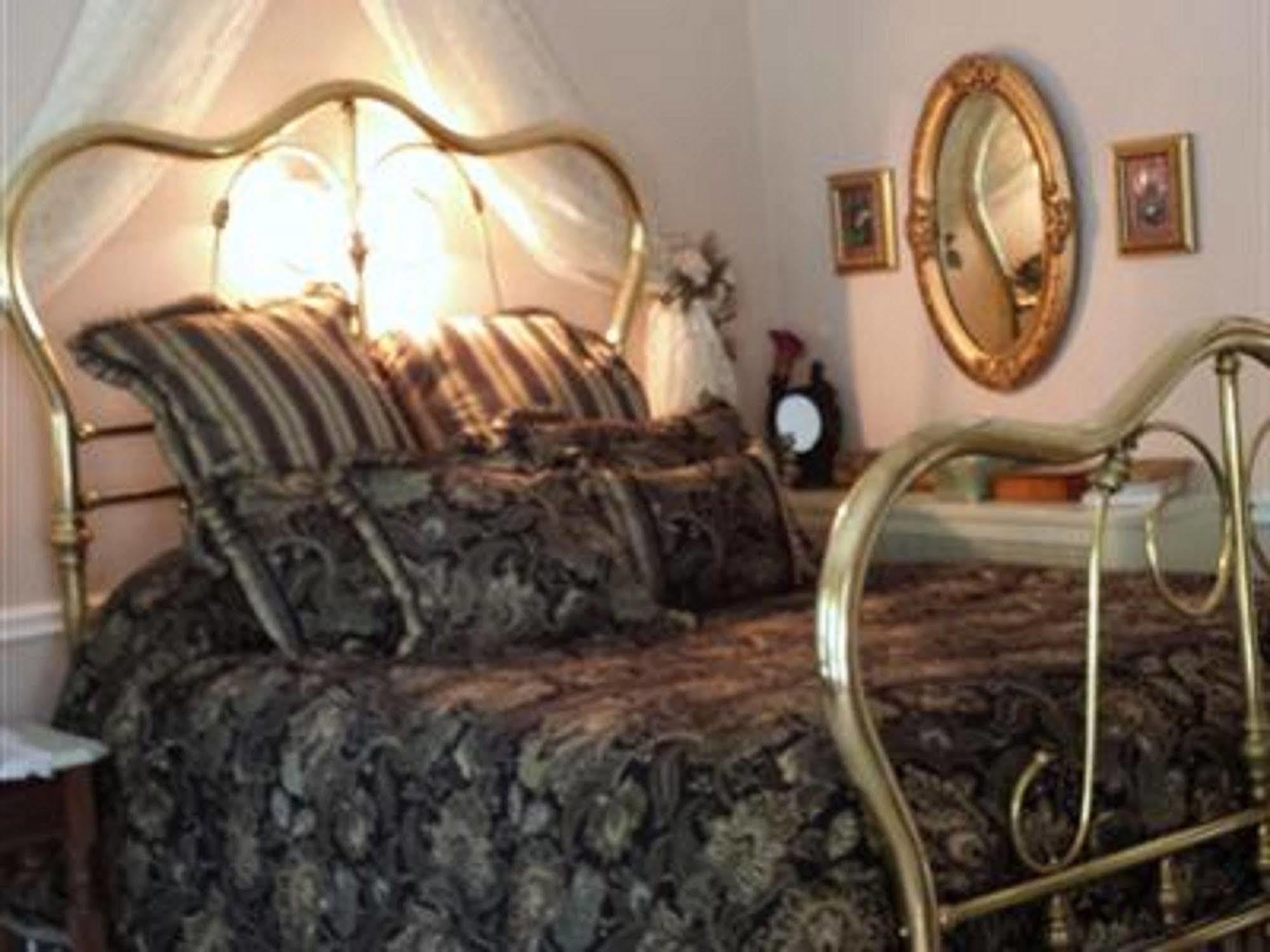 Bellinger Rose Bed & Breakfast Herkimer Екстериор снимка