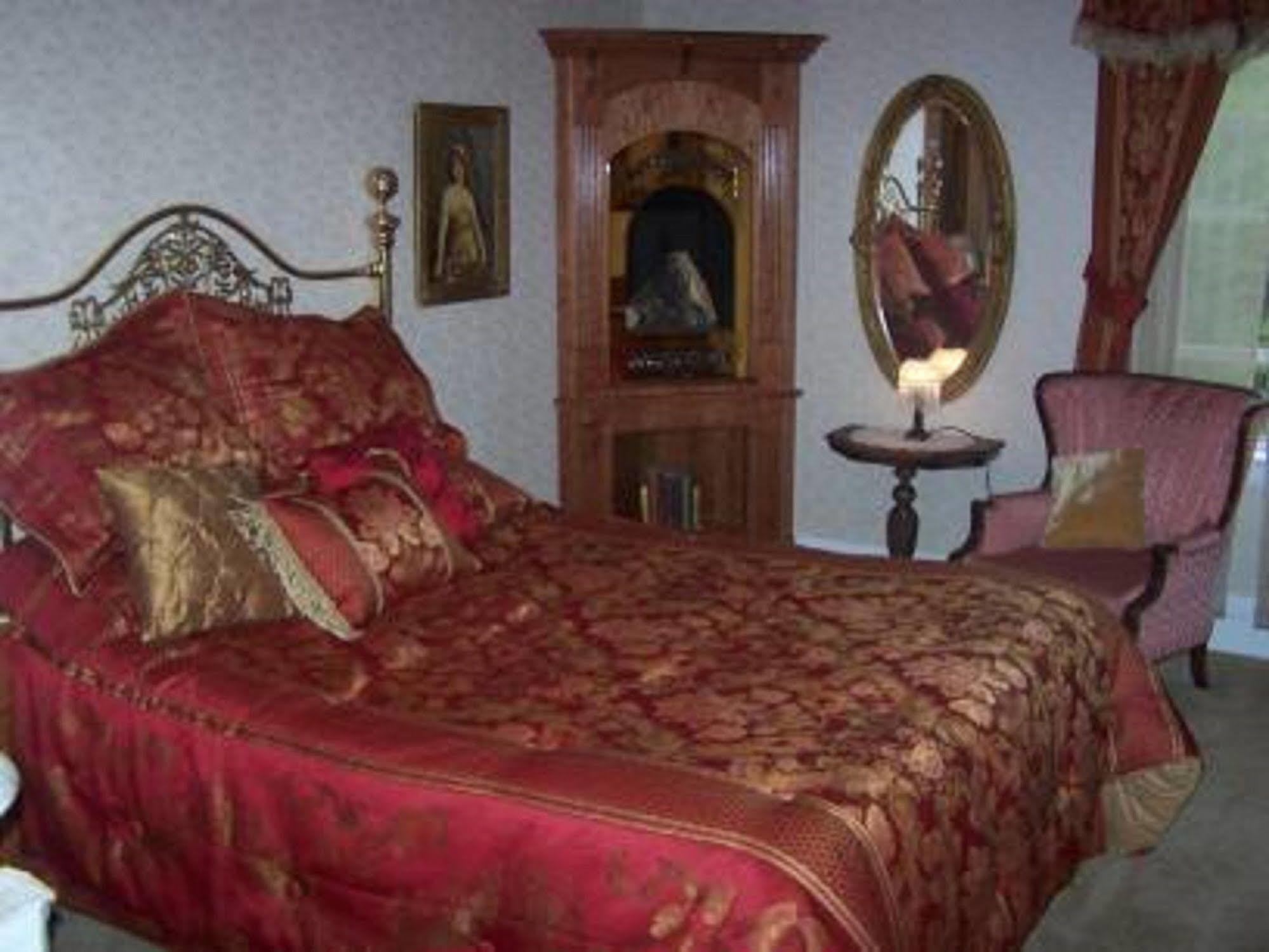 Bellinger Rose Bed & Breakfast Herkimer Екстериор снимка